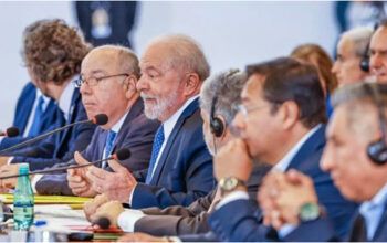 Lula defende reformas na Unasul em retiro com líderes sul-americanos