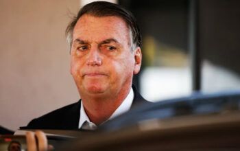 Bolsonaro inelegível por 5 votos a 2 por mentiras, reunião com embaixadores e atacar o sistema eleitoral