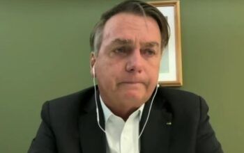 Com medo da Justiça, Bolsonaro amarela e pede desculpas por fala sobre vacina, grafeno e testículos