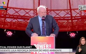 Lula discursa para multidão em festival na frente da Torre Eiffel, em Paris -vídeo