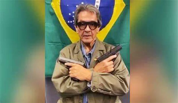 Roberto Jefferson cai na cadeia e bate a cabeça; Seap confirma necessidade de tomografia