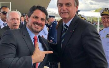 Polícia Federal quer ouvir Bolsonaro na quarta sobre suposta trama de Do Val