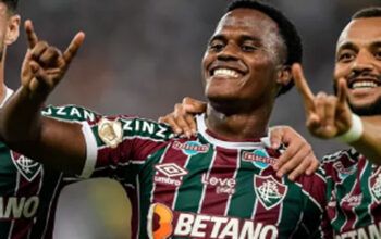 Fluminense vence Palmeiras por 2 a 1 no Maracanã e cola no Flamengo