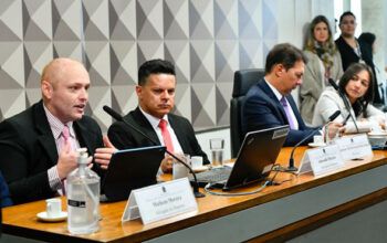 “Se juiz te prender mando prender o juiz”, teria dito Bolsonaro a hacker