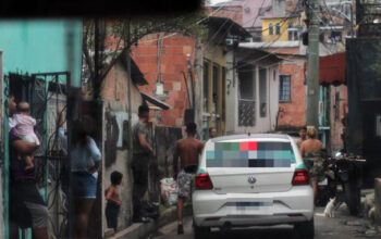 Irmã de "CD", ex-chefe do tráfico do bairro Coroado, é executada com mais de 14 tiros