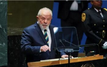 Neoliberalismo agravou a desigualdade e em meio a seus escombros surgem aventureiros de extrema direita primitiva, diz Lula na ONU