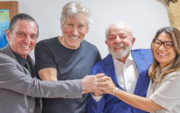 Lula recebe Roger Waters no Planalto depois de ser barrado em Curitiba em 2018