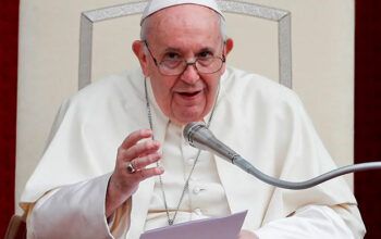 Papa faz apelo por cessar-fogo entre Israel e Hamas