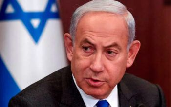 Milhares de pessoas protestam em Jerusalém pedindo renúncia de Netanyahu (vídeo)