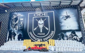 Cerca de 1 tonelada de cocaína da Colômbia é apreendida próximo a Manacapuru