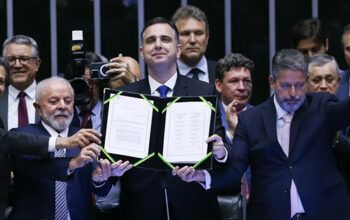 Congresso promulga emenda constitucional da reforma tributária