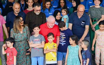 Lula participa de almoço com repatriados da Faixa de Gaza em Brasília