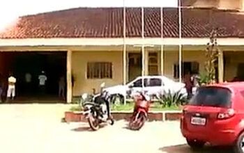 Polícia Identifica três homens envolvidos na morte de padrasto e enteada em Itacoatiara; dois estão foragidos