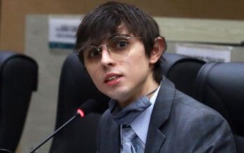 Amom Mandel entrega à PF documentos que denunciam ligação da Segurança pública do Amazonas com organizações criminosas e o tráfico