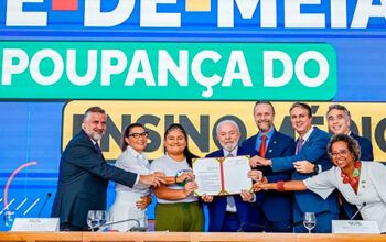 Pé-de-Meia - Lula lança bolsa de R$ 9.200 por aluno para permanência de estudantes no Ensino Médio