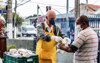 Padre Júlio Lancellotti recebe apoio nas redes após se tornar alvo de CPI