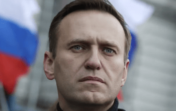 Alexei Navalny, opositor de Putin, morre em presídio na Rússia