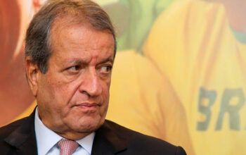 Valdemar Costa Neto,  presidente do PL deixa carceragem da PF em Brasília