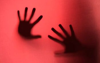 A cada 8 minutos uma mulher é vítima de estupro no país