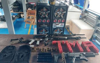 ‘Piratas do rio’ são presos com armas, munições e balaclava em Coari