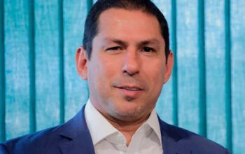 Amom Mendel usa "velhos" chavões para lacrar adversários e Marcelo Ramos ironiza:  " tem gente que envelhece muito cedo"