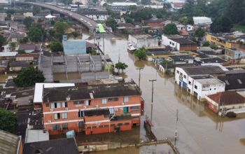 Número de municípios gaúchos atingidos por enchente chega a 450