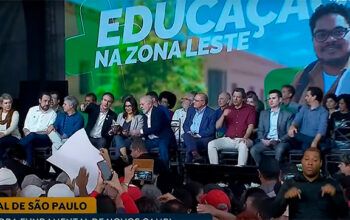 "Filha da empregada doméstica tem direito à universidade assim como a filha da patroa", diz Lula