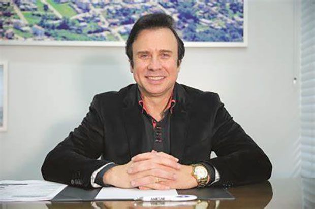 Após ameaça com guilhotina, Moraes autoriza PF a investigar prefeito gaúcho