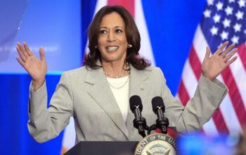Em discurso, Kamala Harris diz que legado de Joe Biden é “incomparável”