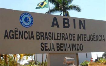 Polícia Federal prendeu cinco acusados de espionagem ilegal com "Abin paralela"