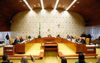 STF corrige informação e diz que não proibiu encontros de Bolsonaro e Ramagem