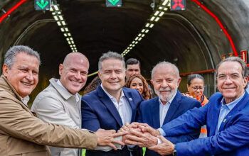Gosto de trabalhar,; não gosto de jet ski ou motociata', diz Lula em SC ao inaugurar maior obra viária do país