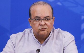 Moraes pede a PF relatório de investigação sobre Ibaneis e Anderson Torres nos atos golpistas de 8 de janeiro