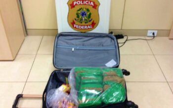 Ajudante de pedreiro é preso no Aeroporto Eduardo Gomes com maconha presa no corpo