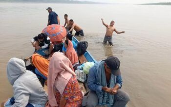 Com -0.94m abaixo do nível do mar, até pequenas canoas podem encalhar no Rio Solimões
