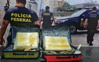 Mulher é presa no aeroporto de Manaus ao tentar transportar 32 kg de maconha do tipo skunk para SP