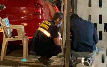 Pistoleiros executam ex-presidiário com 37 tiros  em frente a uma mercearia, em Manaus