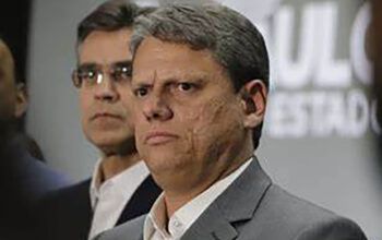 Tarcísio, governador de SP faz proposta a Moraes para tentar reativar o X no Brasil