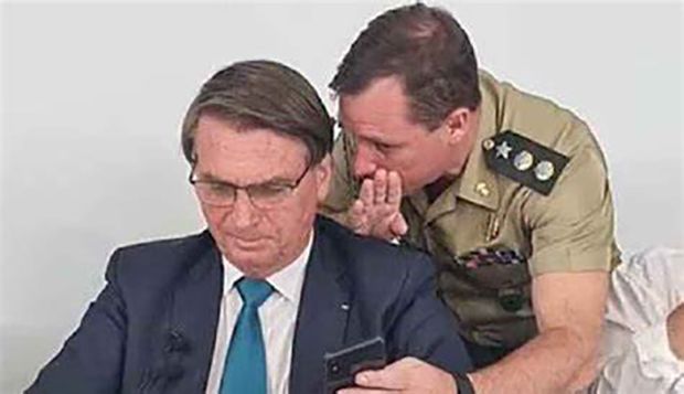 Ajudante de ordens de Bolsonaro, Cid defendeu golpe antes da diplomação de Lula e Alckmin. Ouça