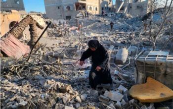 Pelo menos 32 palestinos em Gaza morreram durante ataques militares israelenses