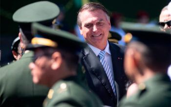 Golpe de Estado: MP do TCU pede suspensão de salários de 25 militares