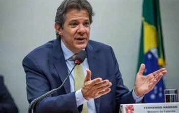 Haddad anuncia isenção de Imposto de Renda  para quem ganha até R$ 5 mil por mês a partir de 2026