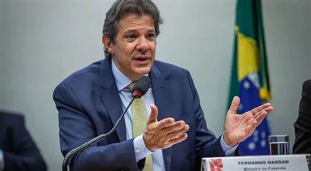 Haddad anuncia isenção de Imposto de Renda para quem ganha até R$ 5 mil por mês a partir de 2026