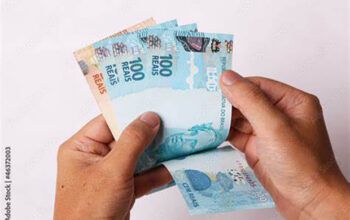 Primeira parcela do décimo terceiro deve ser depositada até esta sexta