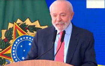 'Tentativa de envenenar eu e Alckmin não deu certo, nós estamos aqui', diz Lula