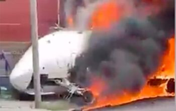 Avião modelo Challenger 300 LV-GOK bate ao pousar e mata 2 pessoas em aeroporto na Argentina