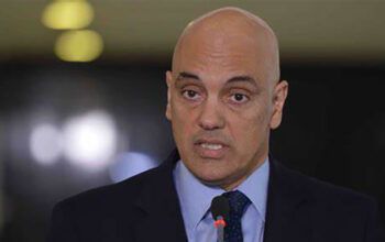 Braga Netto agiu de forma “dolosa” para obstruir investigação, diz Moraes