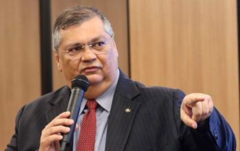 Congresso Nacional tem R$ 25 bilhões de emendas represados por Dino, ministro do STF