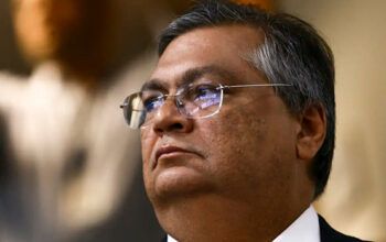 Dino libera parte de emendas bloqueadas e citou “nulidade insanável” no ofício encaminhado pelo Congresso Nacional ao Palácio do Planalto