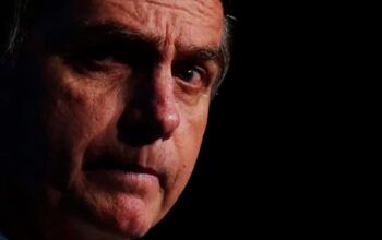 Em editorial, Estadão destaca que Bolsonaro é “covarde” e “não hesita em lançar companheiros ao mar”